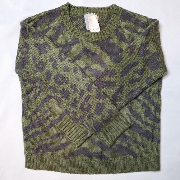 Hem & Thread Sweaters - NWT Olive Green/Charcol Animal Print Sweater